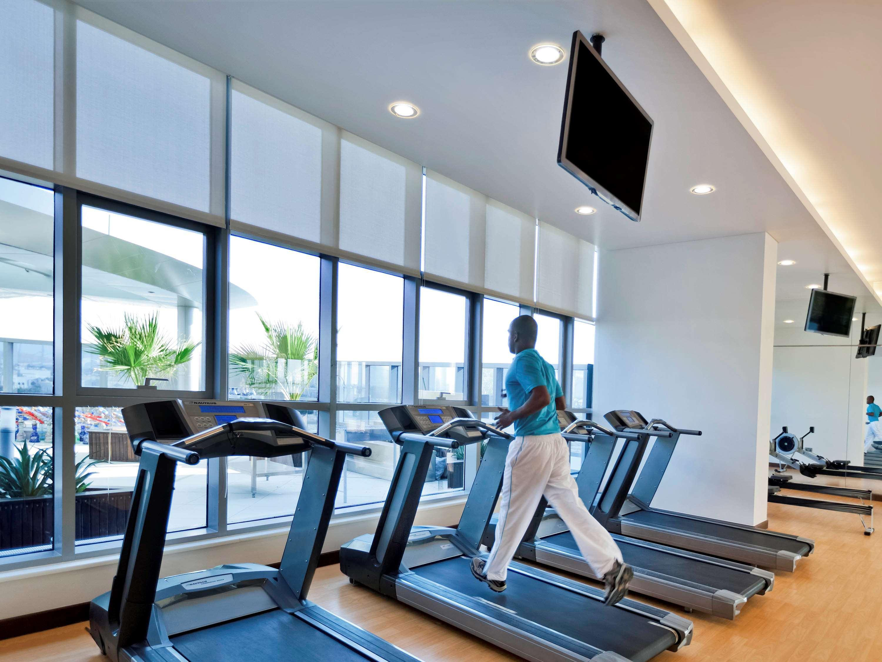 Novotel Abu Dhabi Gate Екстериор снимка
