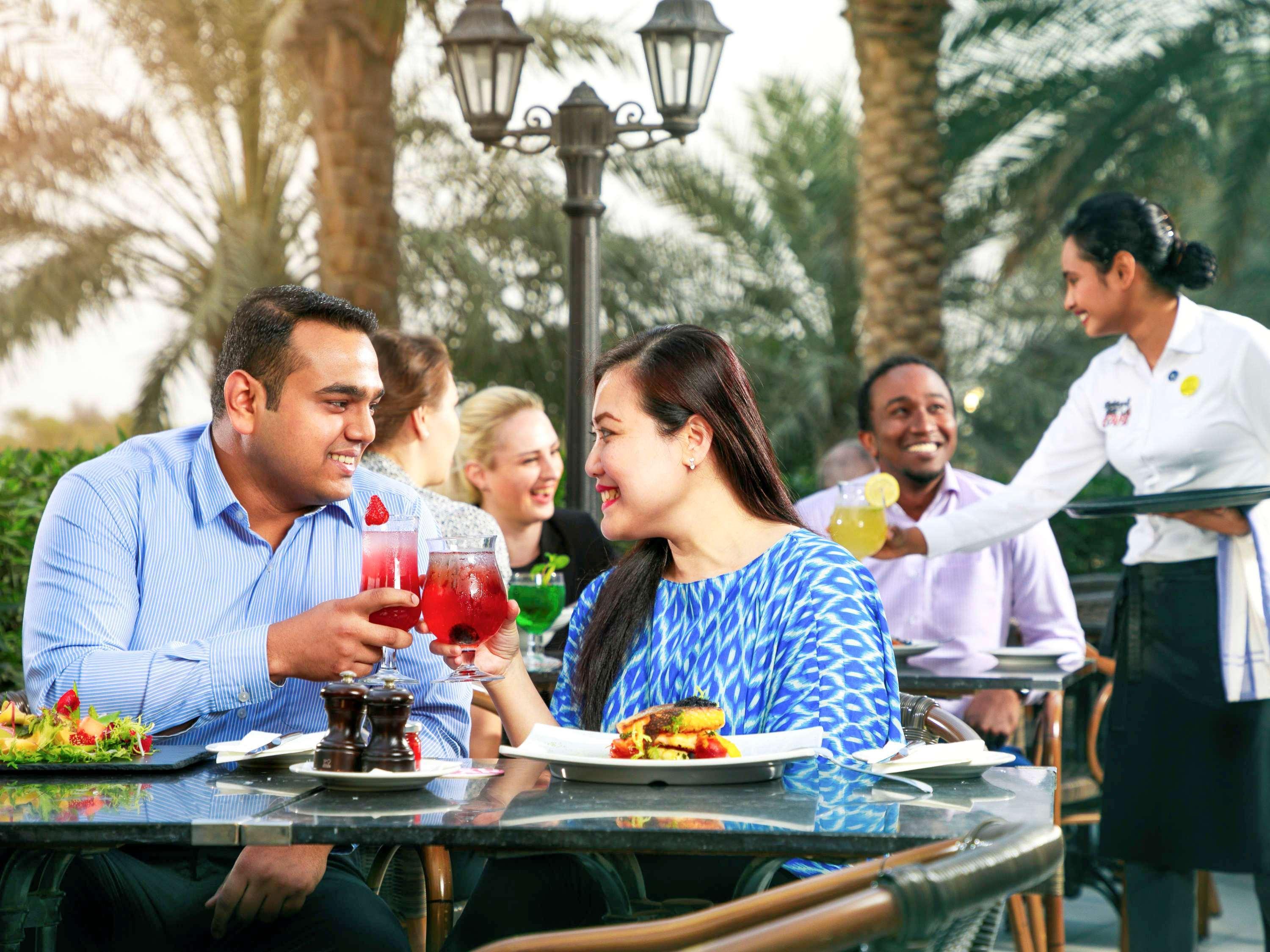 Novotel Abu Dhabi Gate Екстериор снимка