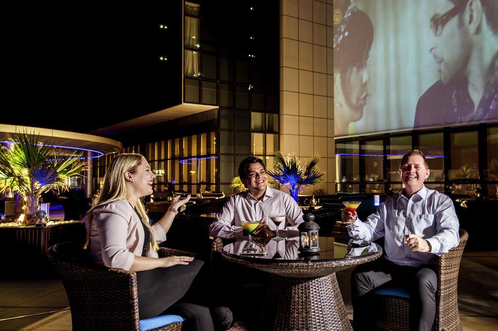 Novotel Abu Dhabi Gate Екстериор снимка