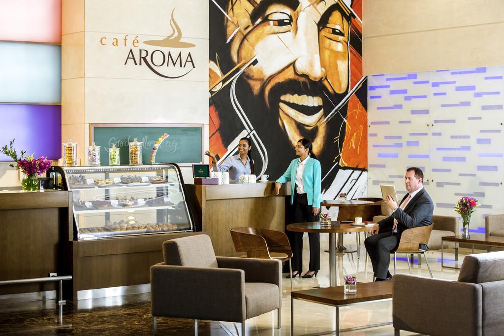 Novotel Abu Dhabi Gate Екстериор снимка
